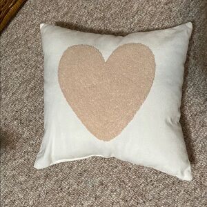 Heart Design Throw Pillow